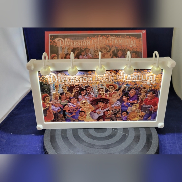 Disney's COCO 50 pc light-up billboard mini puzzle used very good condition - Picture 6 of 9